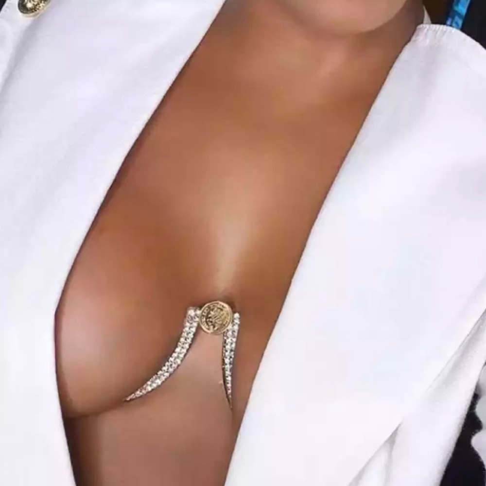 Bra chain